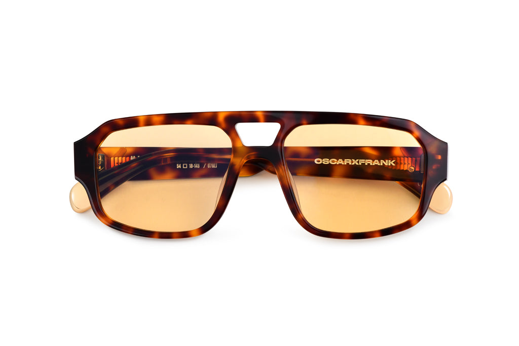 马卡蒂 - 浅玳瑁色 / 黄色 光致变色