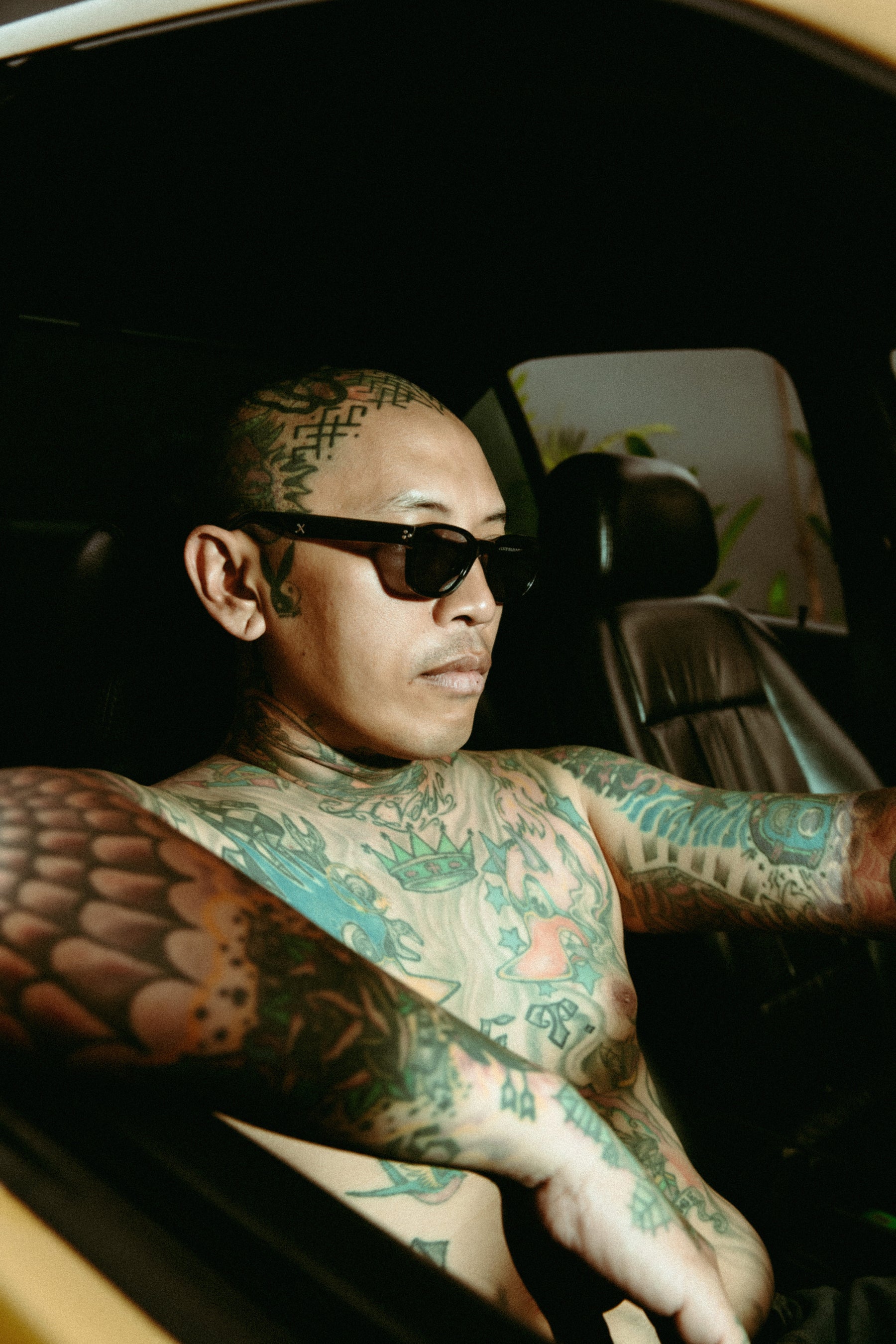 THE FORUM - GLOSS BLK