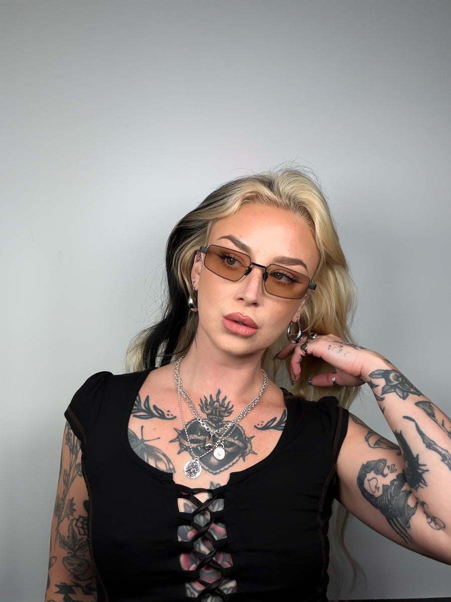 KAGAMI - MATTE BLACK / COLA PHOTOCHROMIC