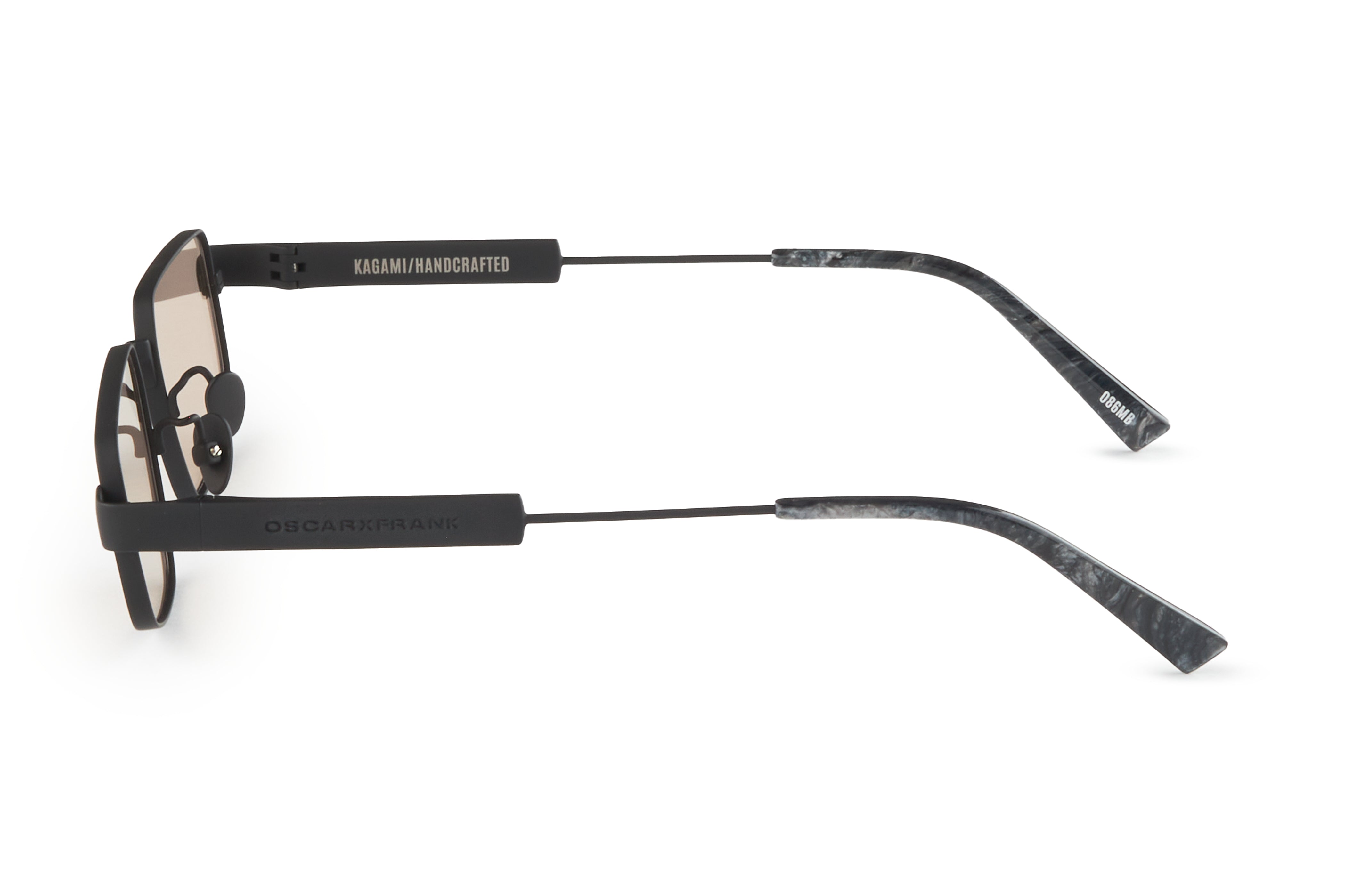 KAGAMI - MATTE BLACK / COLA PHOTOCHROMIC