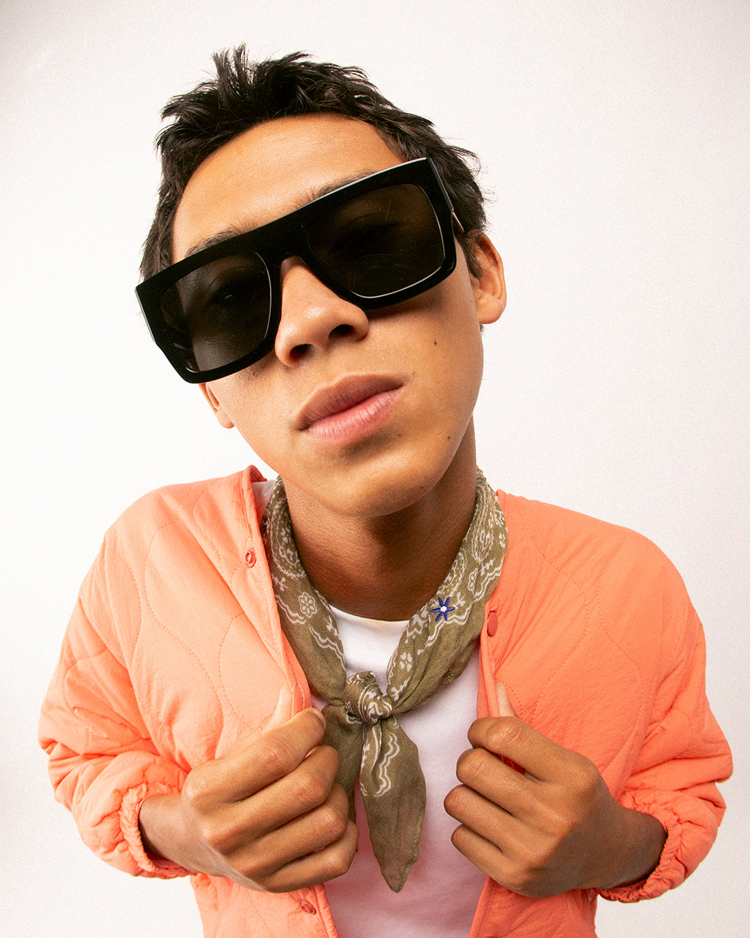 CAINO/ 亮黑色
