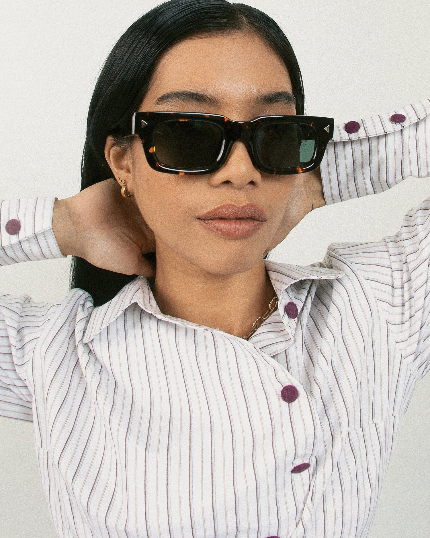 ザ・ジョーンズ - ダーク・トート – Oscar & Frank Eyewear